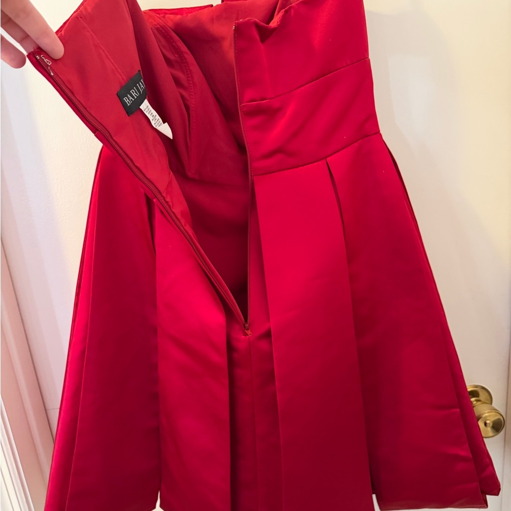 Bari Jay Vibrant Red Strapless Satin- like Cocktail DressSz 10 - Picture 6 of 7